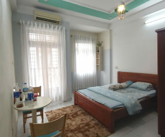 PHÒNG TRỐNG ĐẸP CÓ BAN CÔNG TẠI 1180 QUANG TRUNG